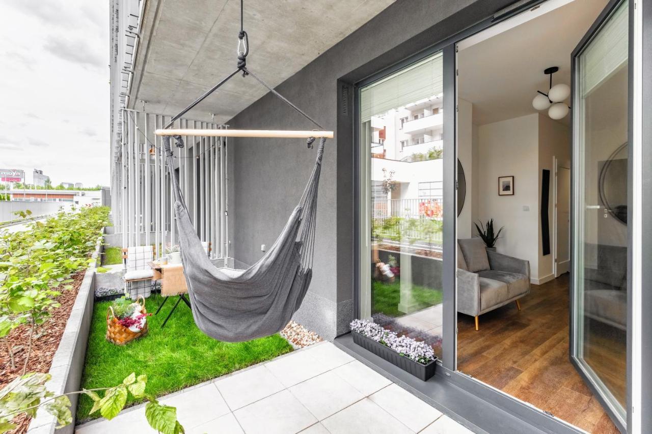 Mieszkanie Z Mini Ogrodkiem Hamak Brazylijski Warsaw Ngoại thất bức ảnh